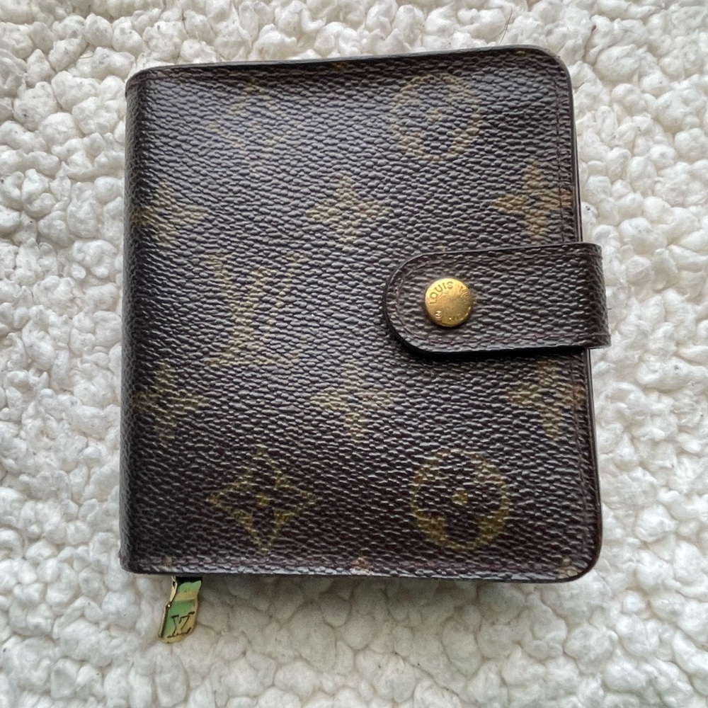 LouisVuitton Compact Wallet